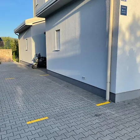 Apartament Anai